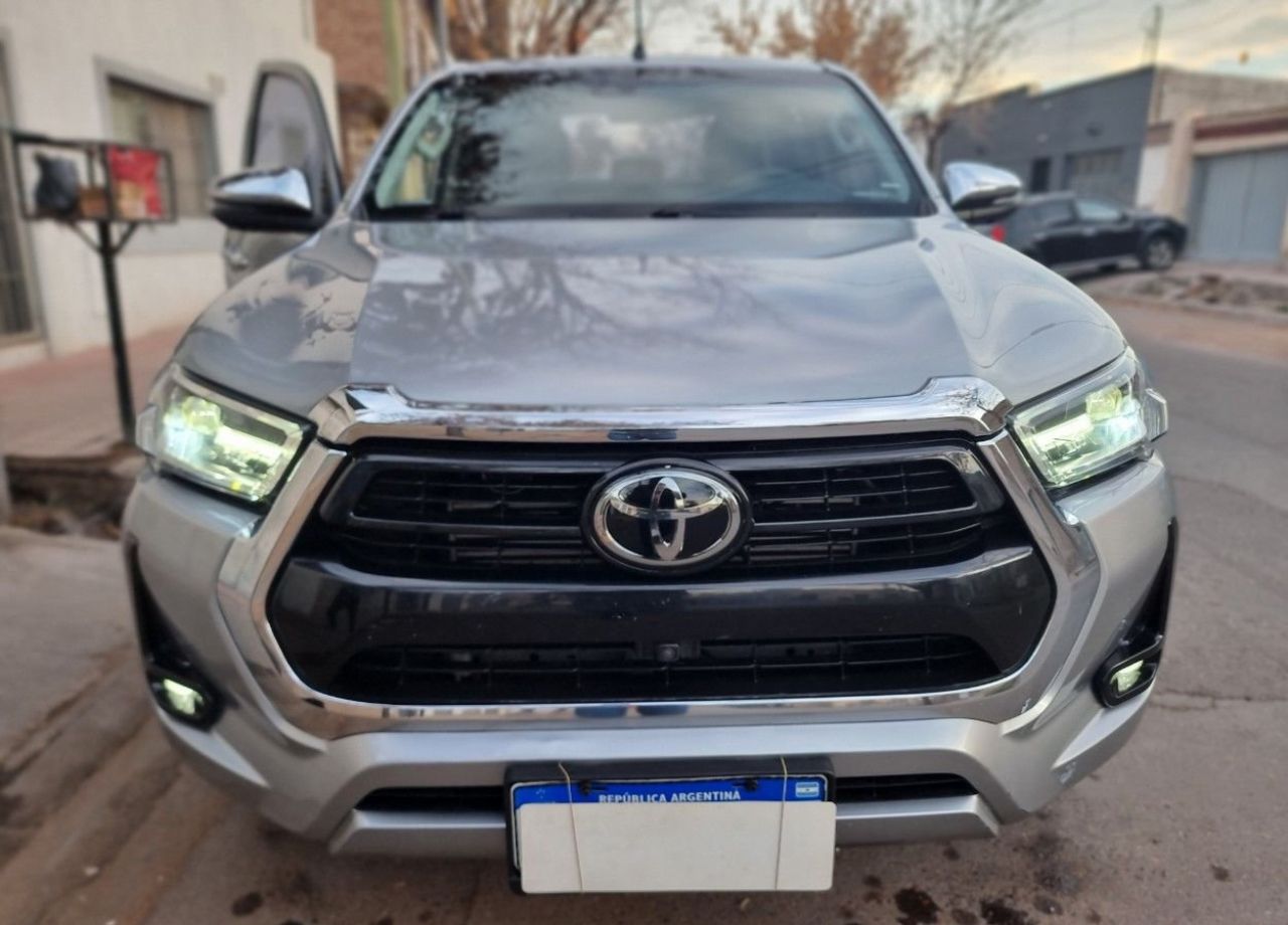 Toyota Hilux 2.8 TDI C/D 4X4 SRX AT6, foto 2